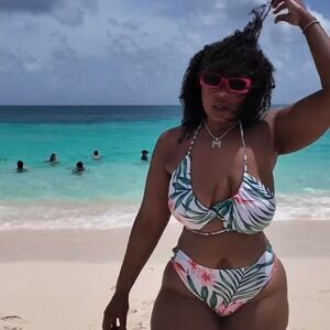 Tropical print 3 piece bikini set 🌺